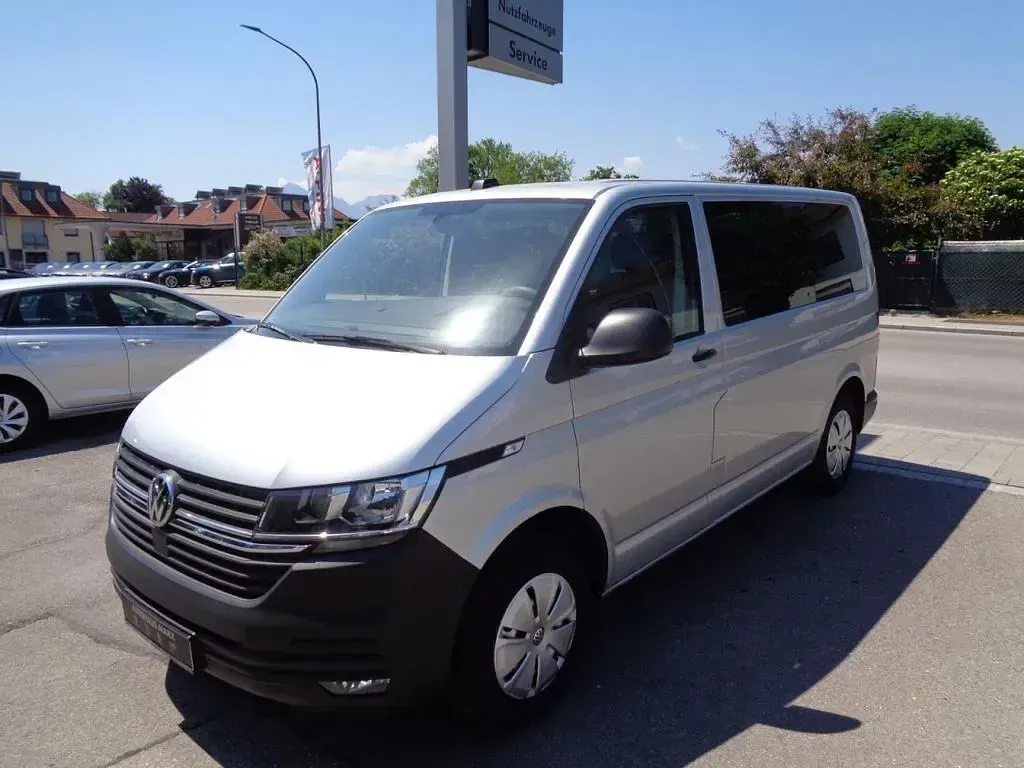 Gebraucht VW Transporter 110 PS (80 kW) 2022 Silber Van