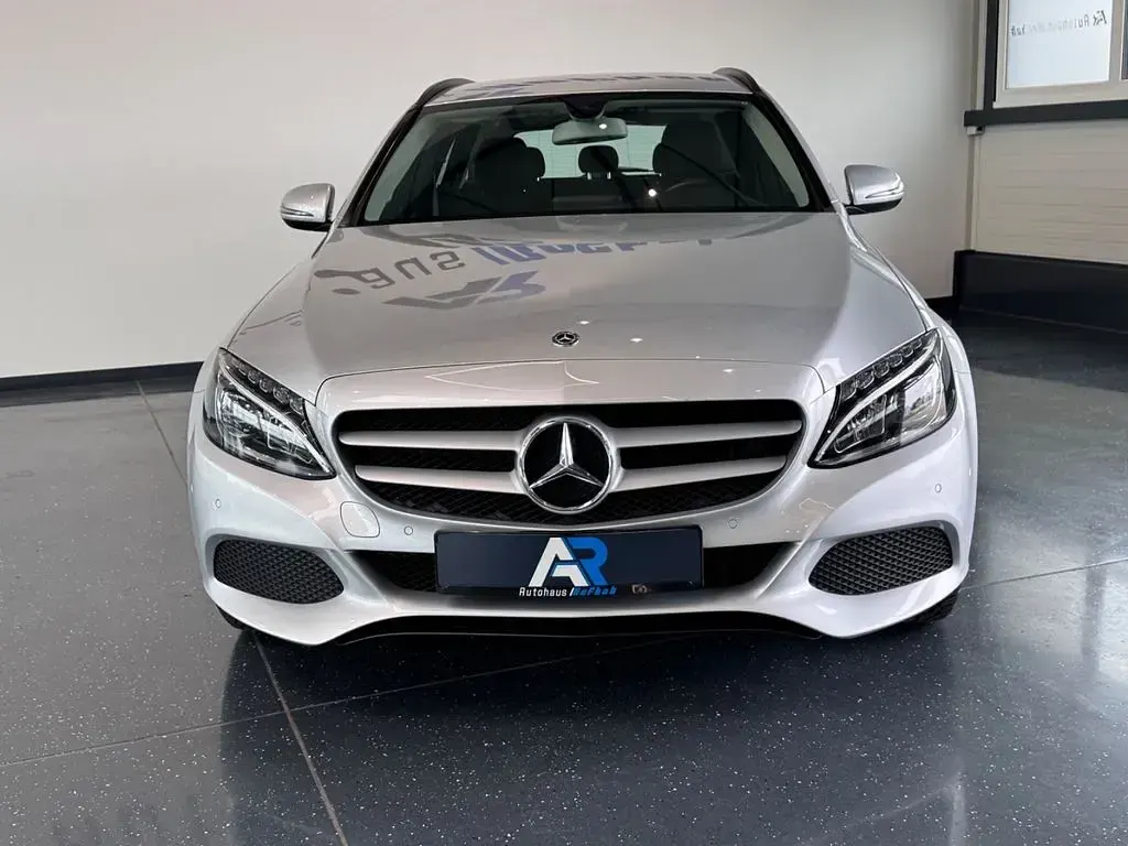 Gebraucht Mercedes C180 116 PS (85 kW) 2018 Silber Kombi