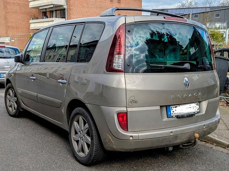 Gebraucht Renault Espace 173 PS (127 kW) 2011 Braun Van / Kleinbus