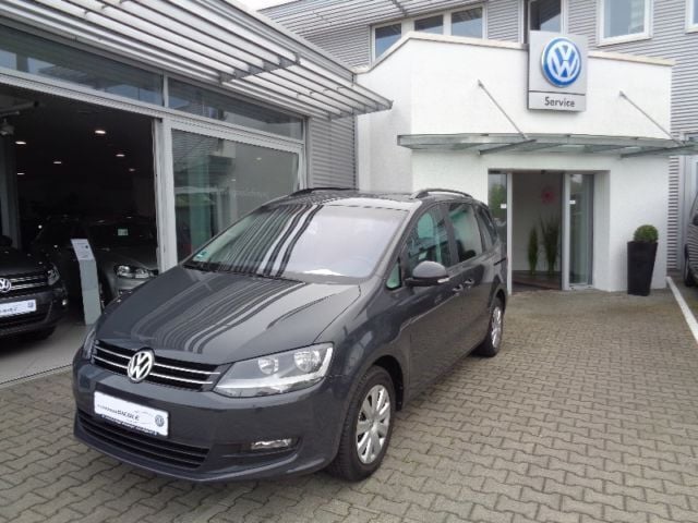 Gebraucht VW Sharan Business 140 PS (102 kW) 2013 Grau Van / Kleinbus