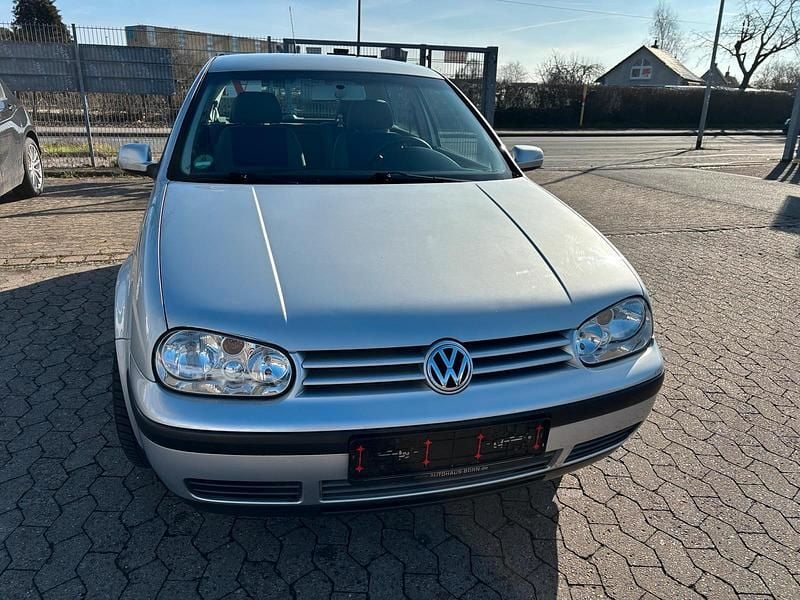 Gebraucht VW Golf IV 75 PS (55 kW) 2001 Silber Kleinwagen