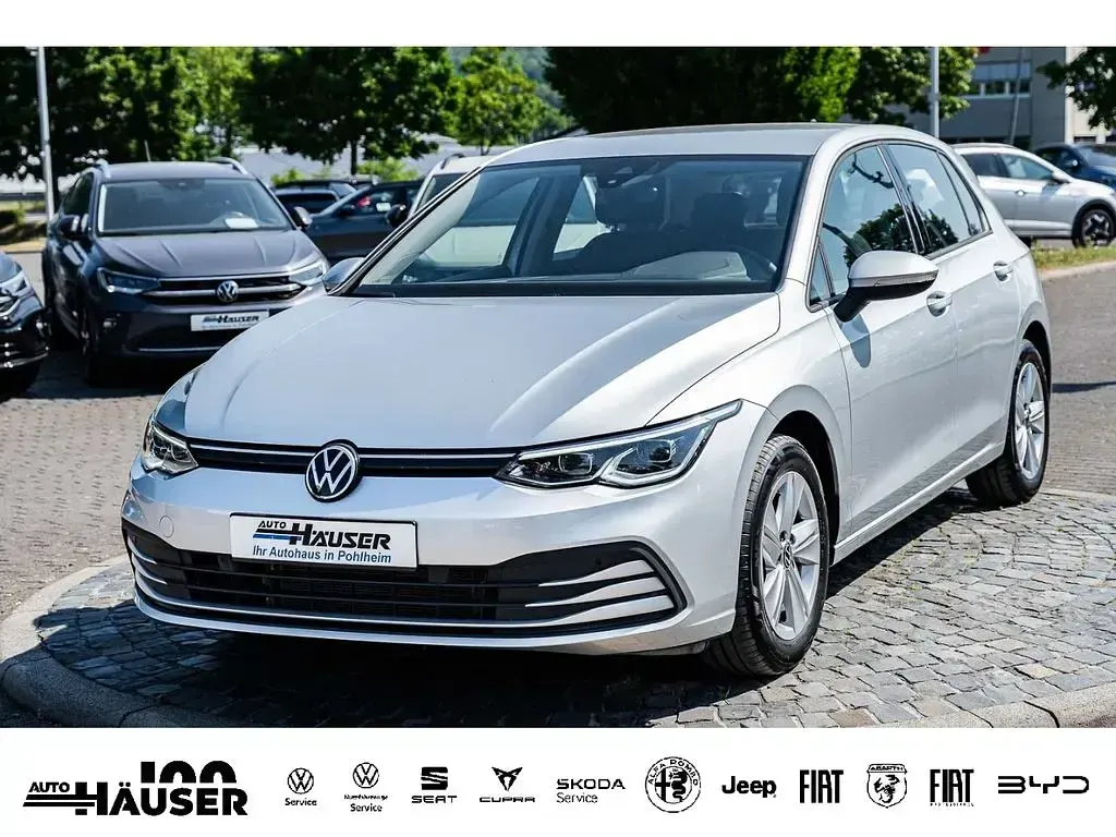 Gebraucht VW Golf VIII Life 131 PS (96 kW) 2024 Limousine