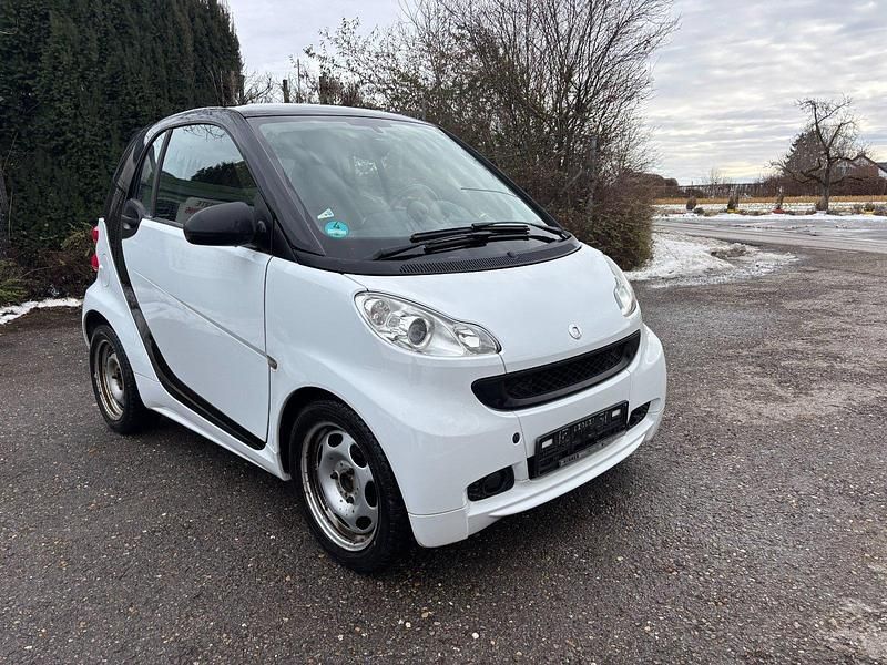 Gebraucht Smart ForTwo Coupé 70 PS (51 kW) 2012 Weiß Coupé