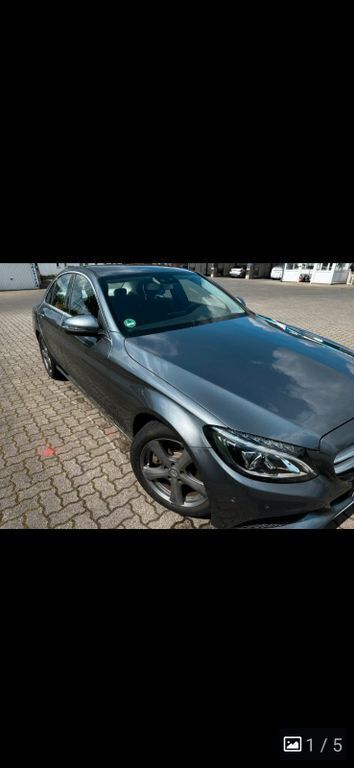 Grau Gebraucht 2016 Mercedes 220 Avantgarde Limousine | 20.300 € (Teuer) - Bild 1/3