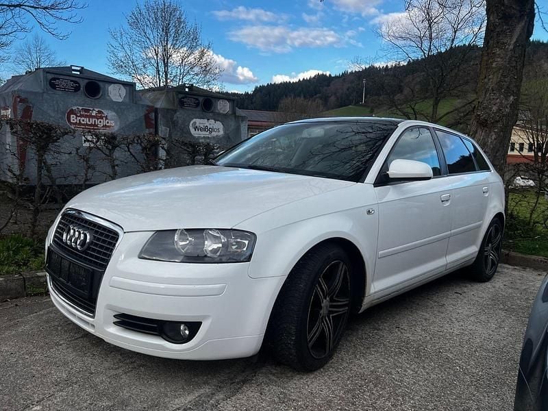 Gebraucht Audi A3 Ambiente 125 PS (91 kW) 2008 Weiß Kleinwagen