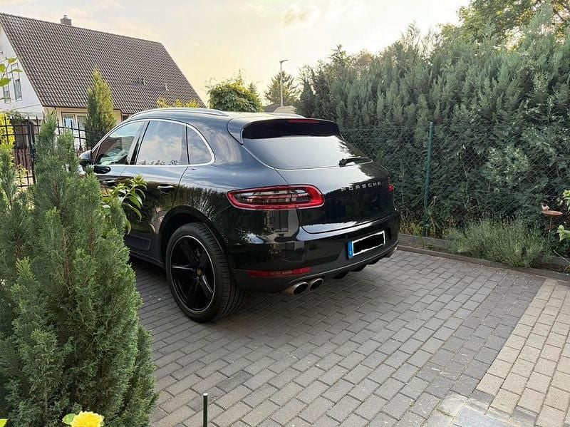 Second-hand Porsche Macan S 340 CP (250 kW) 2017 Negru SUV