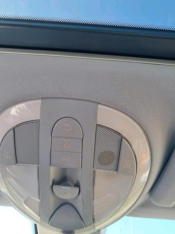 Gebraucht Mercedes E220 150 PS (110 kW) 2004 Silber Limousine