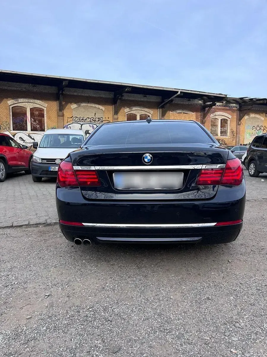 Gebraucht BMW 730 211 PS (155 kW) 2014 Schwarz Limousine