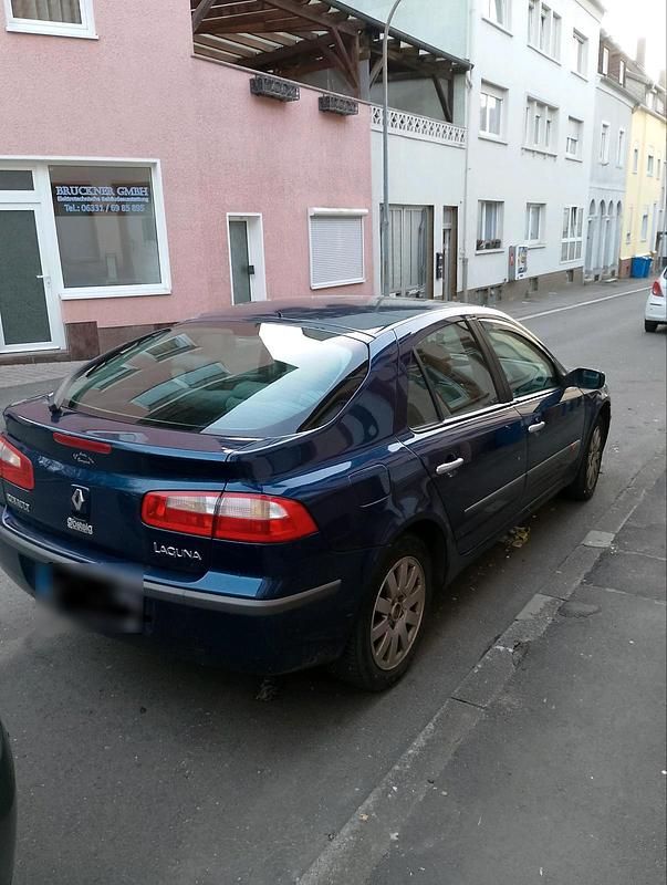 Gebraucht Renault Laguna II 120 PS (88 kW) 2001 Blau Limousine