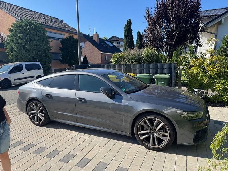 Gebraucht Audi A7 Ambiente 204 PS (150 kW) 2022 Grau Limousine