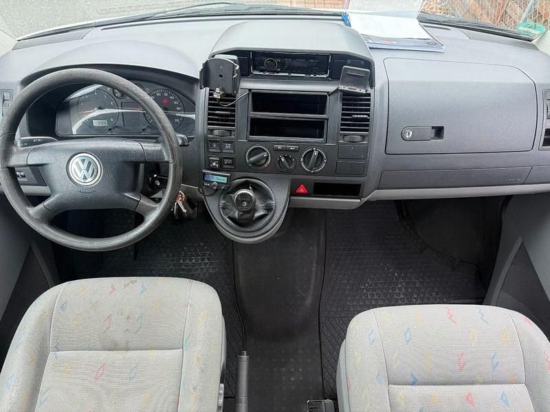 Gebraucht VW Transporter 116 PS (85 kW) 2006 Grau Van