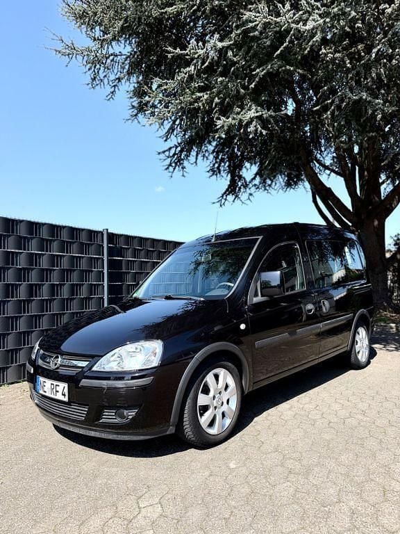 Second-hand Opel Combo 75 CP (55 kW) 2008 Negru Monovolum