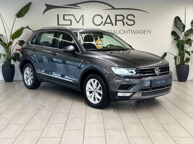Grau Gebraucht 2017 VW Tiguan Highline SUV | 19.490 € (Guter Preis) - Bild 1/4