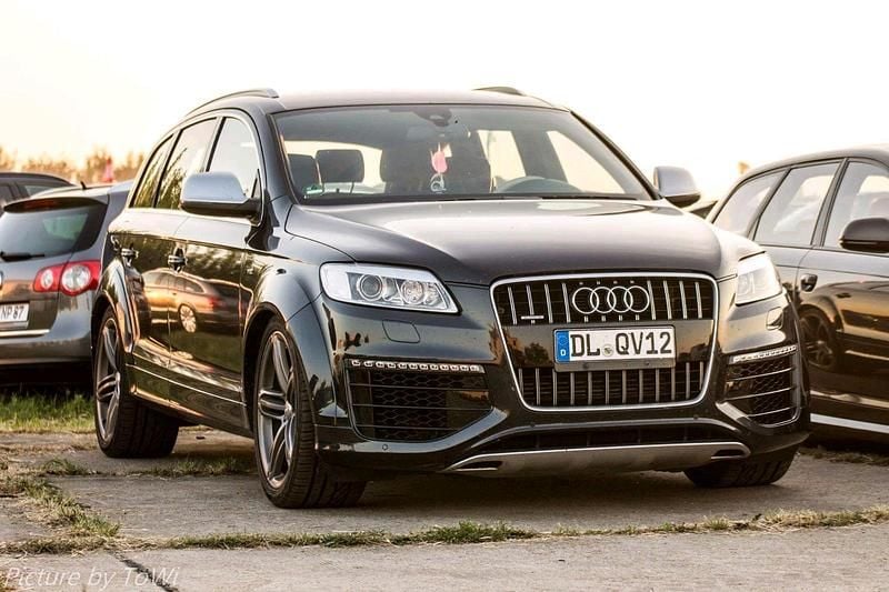 Blau Gebraucht 2006 Audi Q7 Exclusive SUV | 22.222 € - Bild 1/4