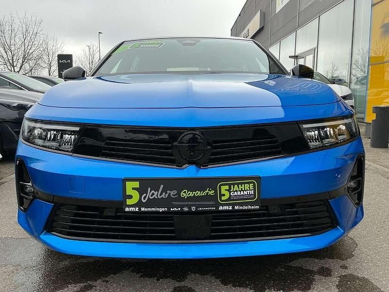 Gebraucht Opel Astra 131 PS (96 kW) 2024 Blau  dach schwarz Kombi