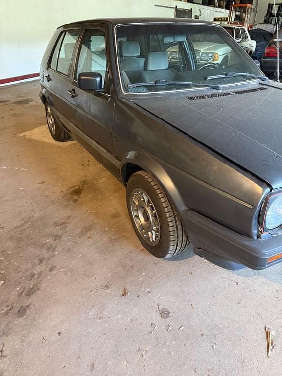 Grau Gebraucht 1988 VW Golf II Limousine | 2.999 € - Bild 1/4