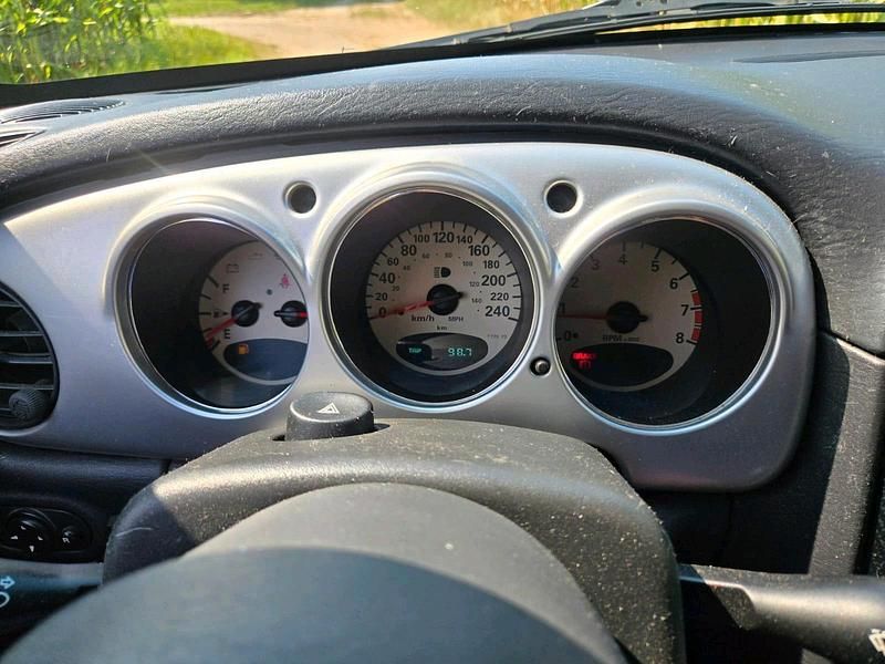 Silber Gebraucht 2004 Chrysler PT Cruiser Kombi | 1.600 € - Bild 1/4