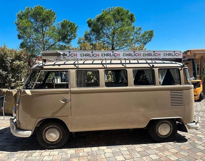 Beige Gebraucht 1967 VW T1 Van | 85.000 € - Bild 1/4