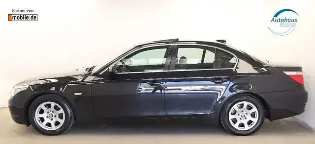 Gebraucht BMW 525 M Sport 177 PS (130 kW) 2007 Schwarz Limousine