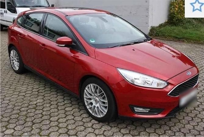 Usata Ford Focus 101 CV (74 kW) 2015 Rosso Utilitaria