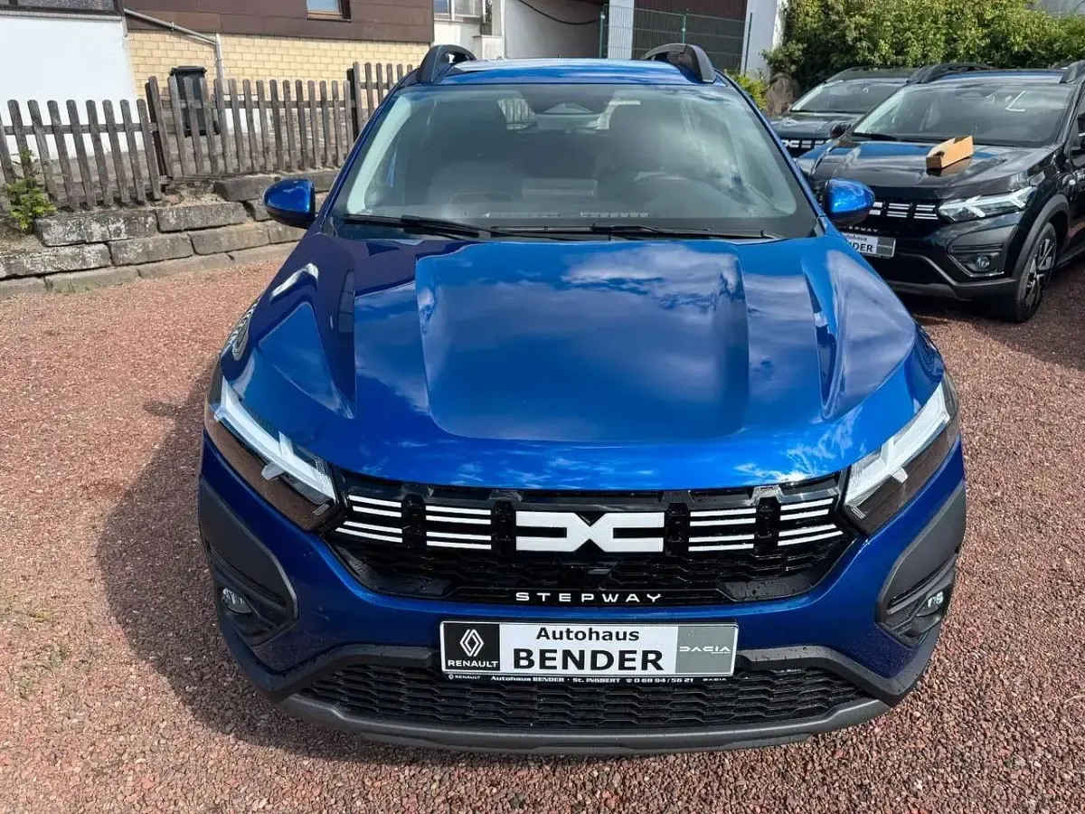 Gebraucht Dacia Sandero Expression 91 PS (66 kW) 2025 Iron blau Kleinwagen