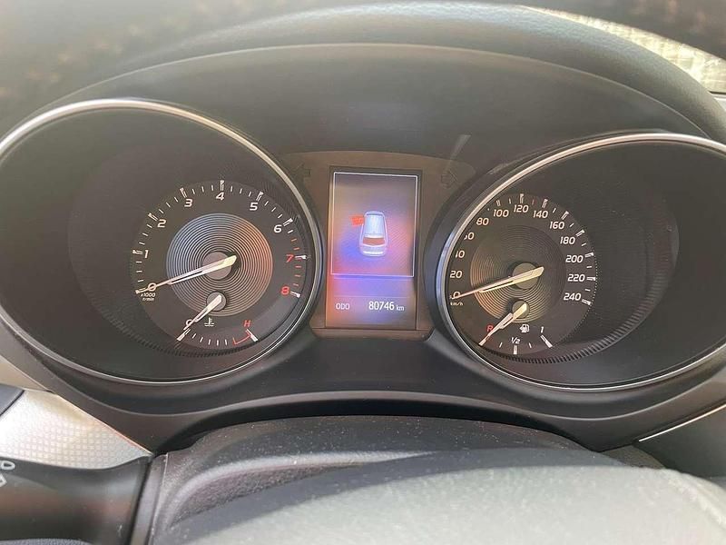 Gebraucht Toyota Avensis Business Edition 147 PS (108 kW) 2016 Blau Kombi