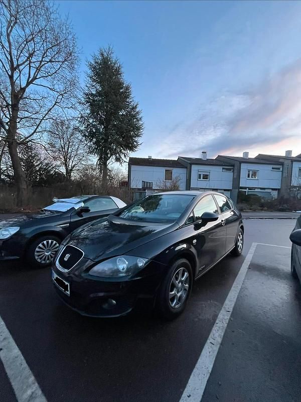 Schwarz Gebraucht 2011 Seat Leon Kleinwagen | 4.700 € (Fairer Preis) - Bild 1/4