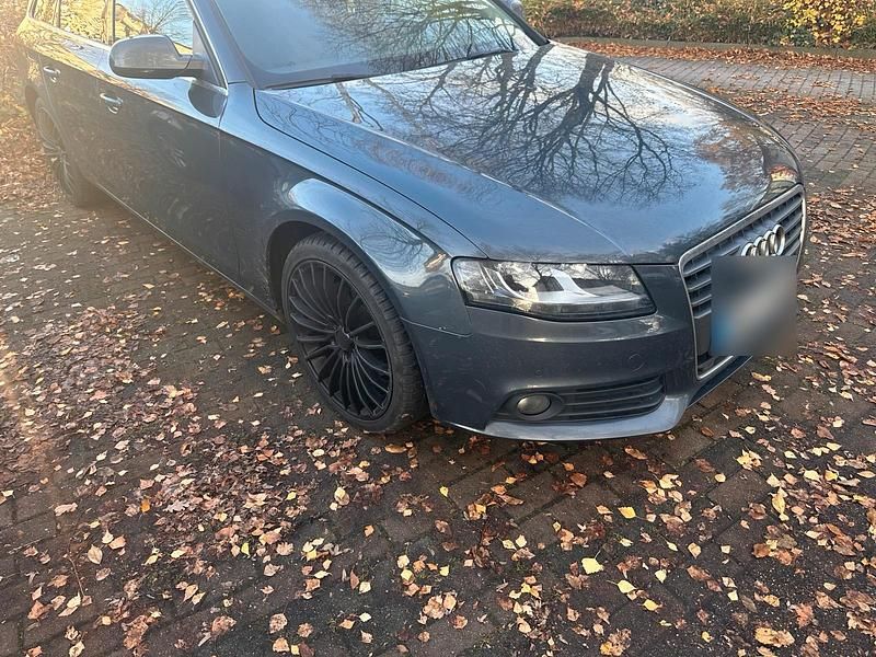 Gebraucht Audi A4 2010 Grau Kombi
