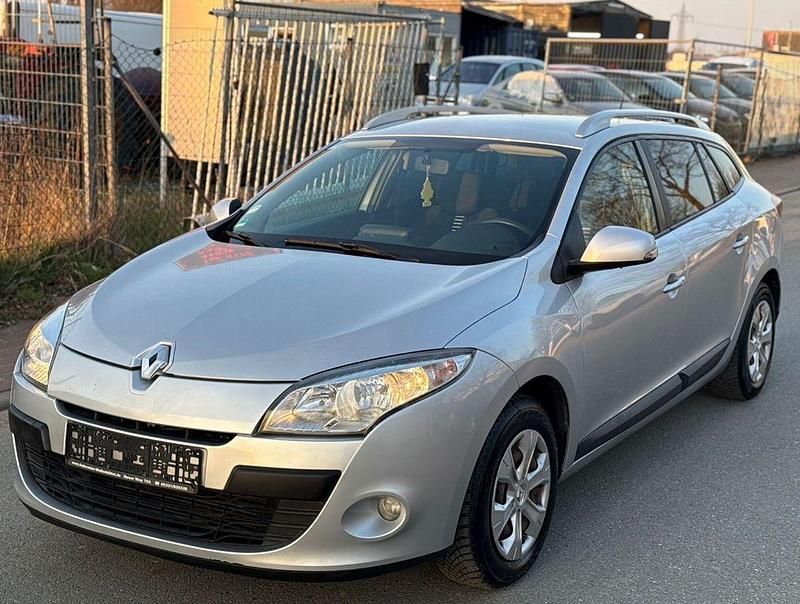 Gebraucht Renault Mégane III Expression 106 PS (77 kW) 2012 Grau Limousine