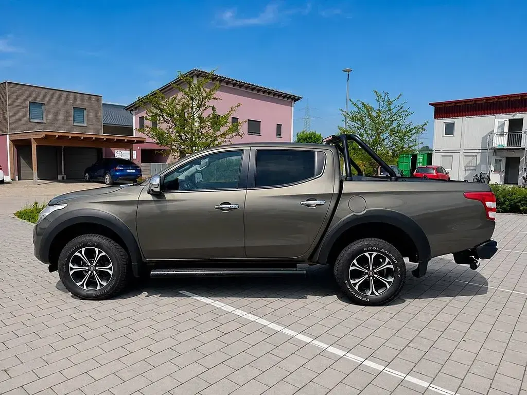 Gebraucht Fiat Fullback 181 PS (133 kW) 2017 Verde Pickup