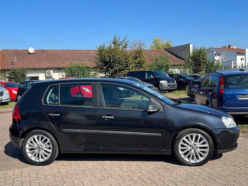 Gebraucht VW Golf V 105 PS (77 kW) 2008 Schwarz Limousine