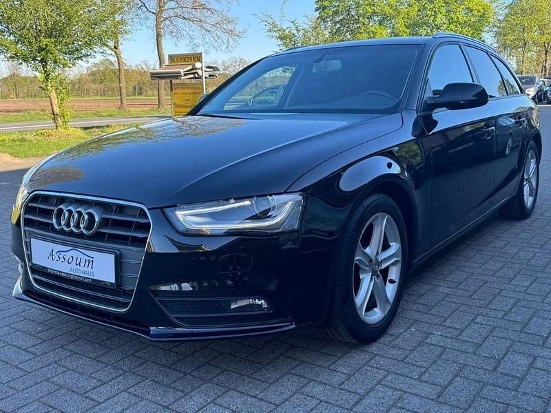 Używany Audi A4 Sport 150 KM (110 kW) 2014 Czarny Sedan/Limuzyna
