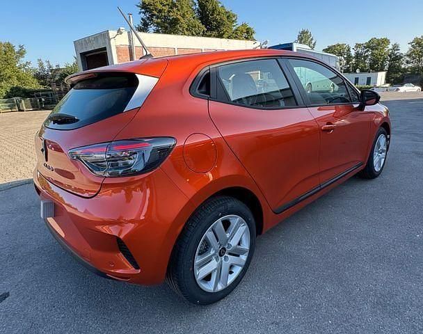 Neu Renault Clio V Evolution 67 PS (49 kW) 2025 Orange Limousine