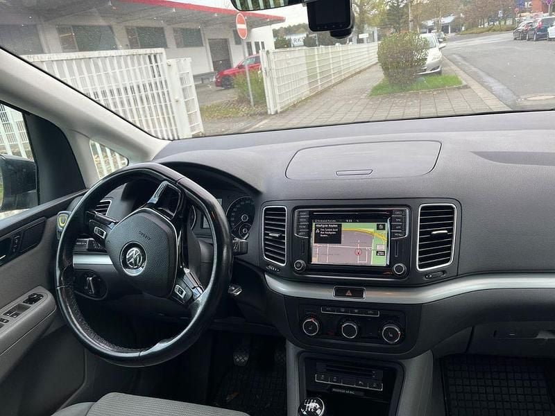 Gebraucht VW Sharan Highline 184 PS (135 kW) 2017 Schwarz Van / Kleinbus