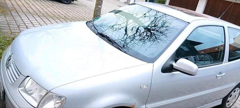 Used VW Polo 60 HP (44 kW) 2001 Silver Hatchback