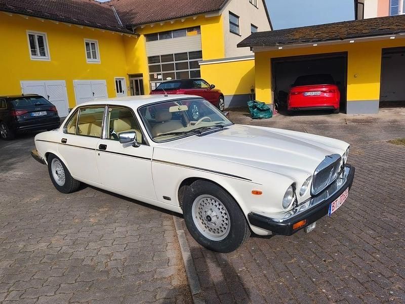 Gebraucht Jaguar XJ 295 PS (216 kW) 1985 Beige Limousine