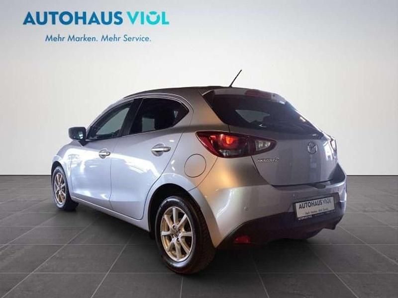 Gebraucht Mazda 2 Nakama 90 PS (66 kW) 2017 Diamantsilber metallic Limousine