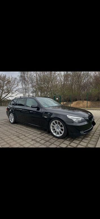 Gebraucht BMW 530 Performance 231 PS (169 kW) 2007 Schwarz Kombi