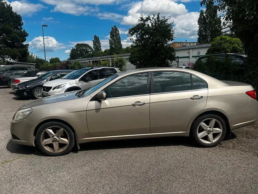 Gebraucht Chevrolet Epica 156 PS (114 kW) 2010 Gold Limousine