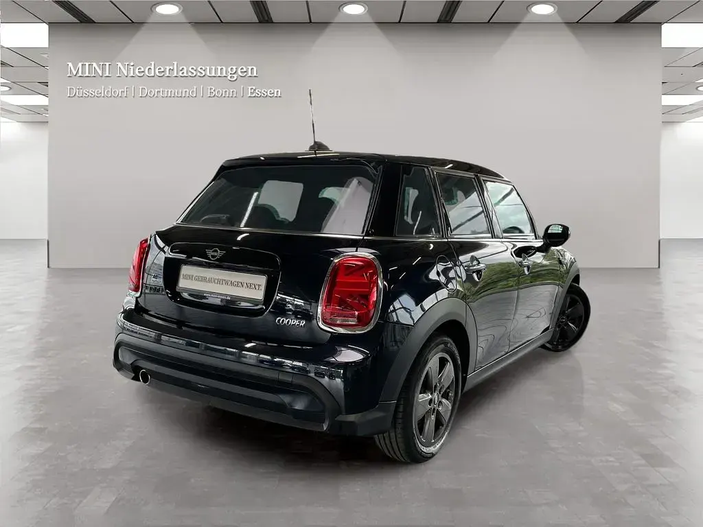 Gebraucht Mini Cooper 136 PS (100 kW) 2023 Blau Kleinwagen