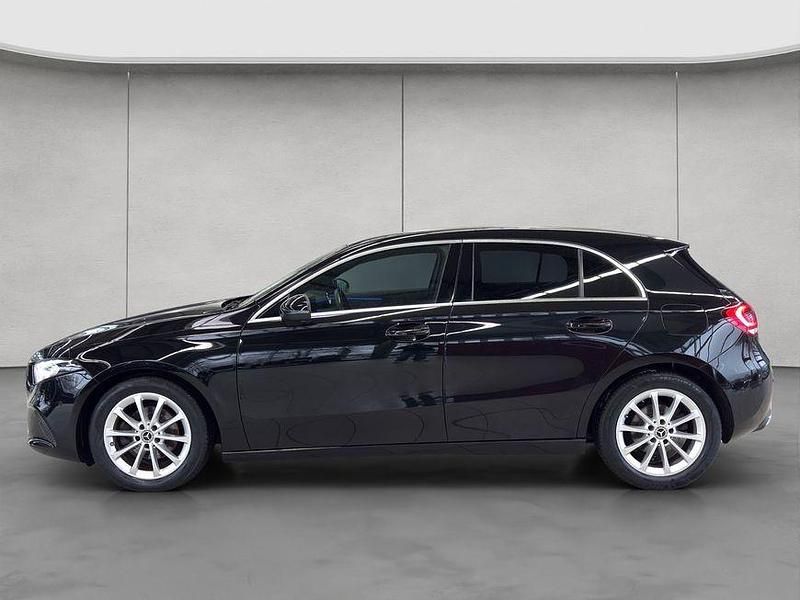 Gebraucht Mercedes A180 Progressive 136 PS (100 kW) 2020 Schwarz Limousine