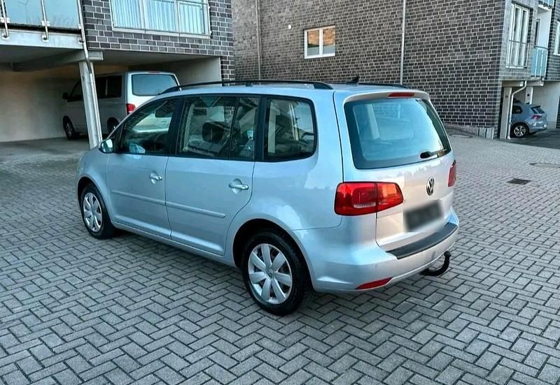 Gebraucht VW Touran 140 PS (102 kW) 2012 Silber Van / Kleinbus