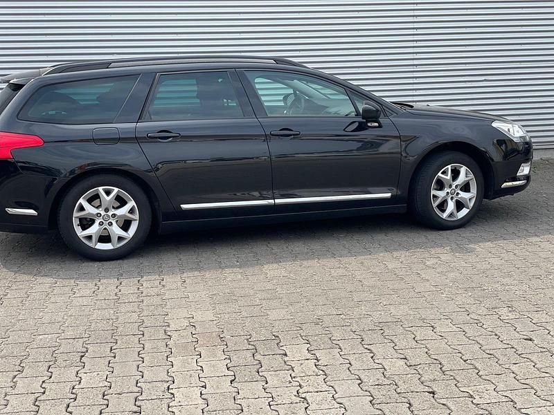 Schwarz Gebraucht 2010 Citroën C5 Kombi | 3.500 € (Fairer Preis) - Bild 1/4