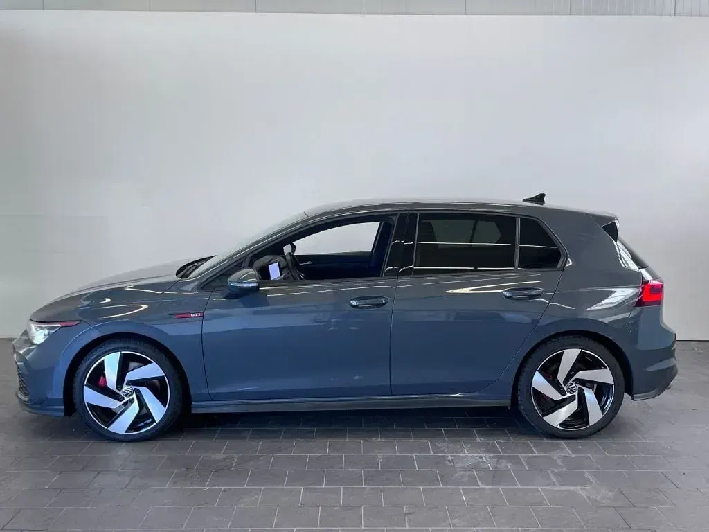 Second-hand VW Golf VIII GTI 245 CP (180 kW) 2020 Gri Berlinǎ