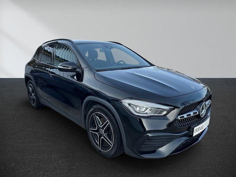 Gebraucht Mercedes GLA200 AMG line 150 PS (110 kW) 2020 Nachtschwarz  unilack SUV