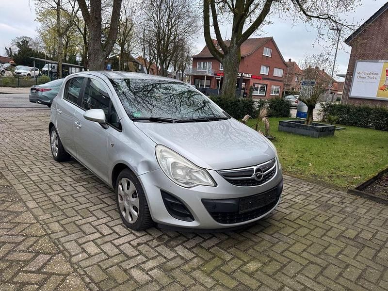 Gebraucht Opel Corsa Satellite 86 PS (63 kW) 2011 Silber Kleinwagen