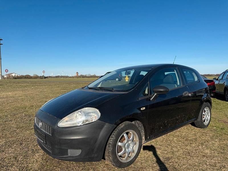 Gebraucht Fiat Punto 77 PS (56 kW) 2009 Schwarz Kleinwagen