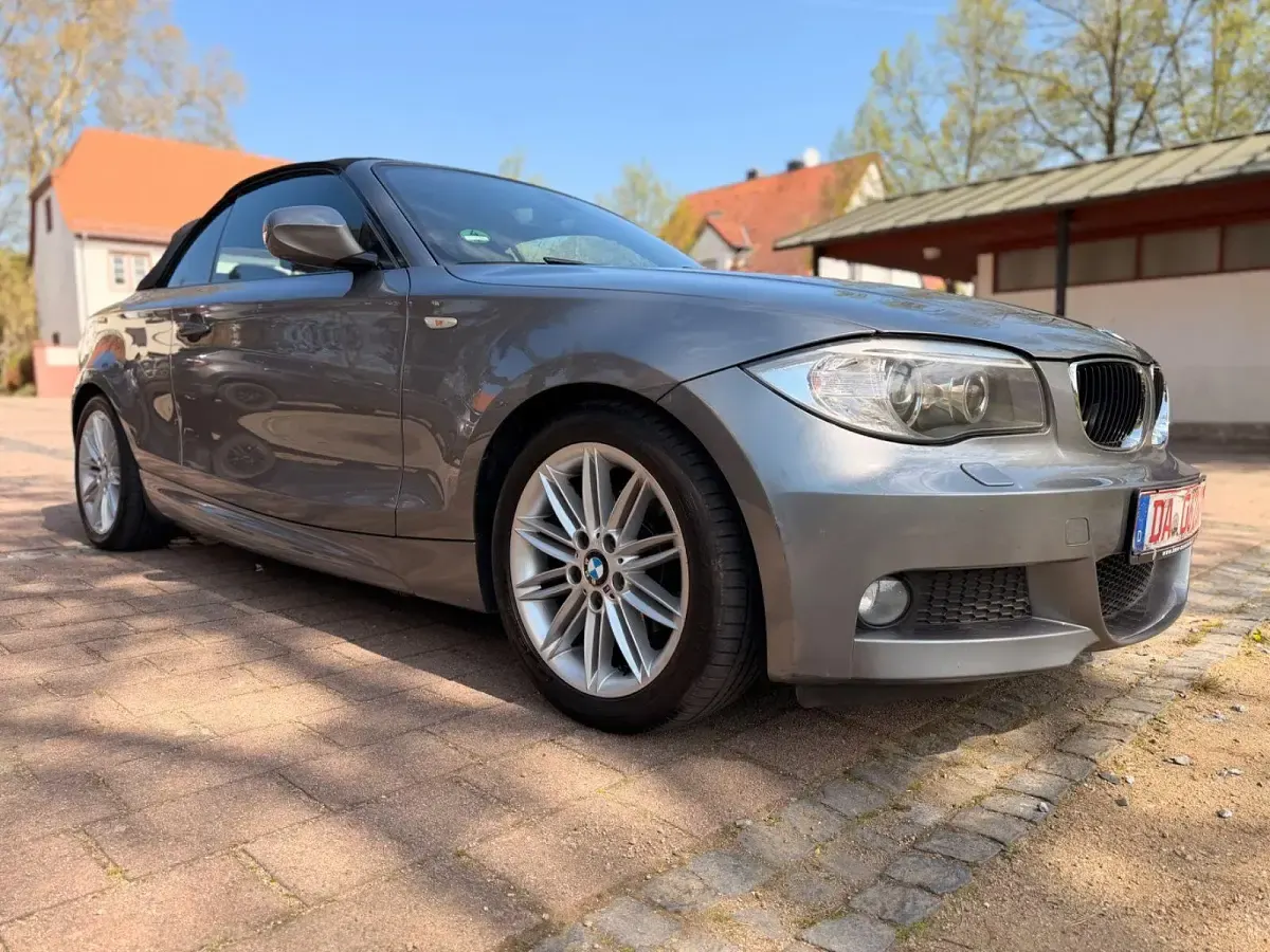 Gebraucht BMW 118 Cabriolet M Sport 143 PS (105 kW) 2012 Grau Cabrio