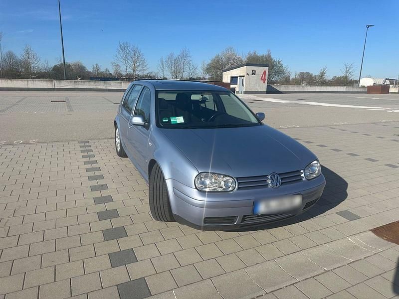 Gebraucht VW Golf IV Highline 150 PS (110 kW) 2000 Blau Limousine