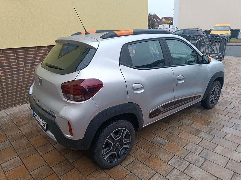 Gebraucht Dacia Spring Comfort Plus 33 kW (45 PS) 2022 Silber Kleinwagen